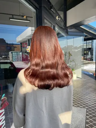 セミロング カラー マキノ キョウカのヘアスタイル