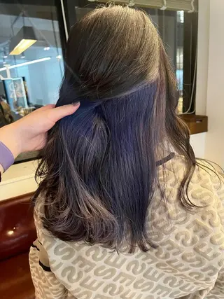 ミディアム カラー ヘアアレンジ ﾚｲﾔｰ🩵透明感 ೀユイ🌙のヘアスタイル