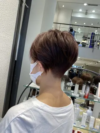 ショート カラー  知念　香トータル ビューティー🌷のヘアスタイル
