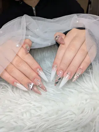 ネイル Queen Nail 柏店　クイーンネイルのネイルデザイン