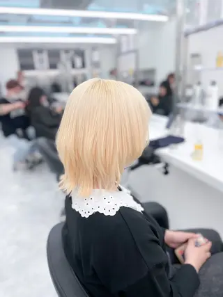 セミロング カラー ウルフ&レイヤー特化 まとまる美髪矯正のヘアスタイル