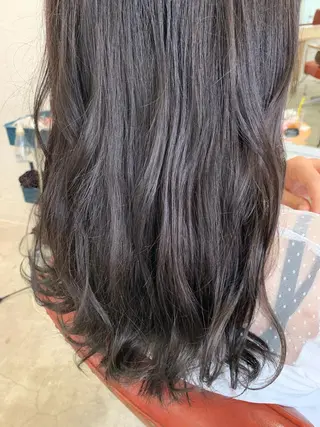 セミロング カラー fio マナミのヘアスタイル