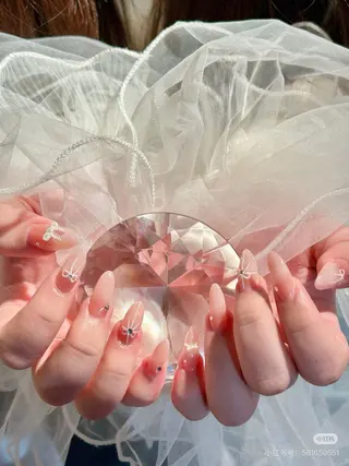 ネイル リボン、ガーリー パーツ放題専門店のネイルデザイン