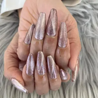 ネイル KUMI💛 MADIAのネイルデザイン