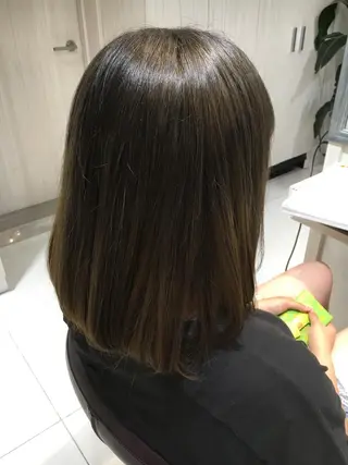 ミディアム セミロング カラー ✨艶髪✨透明感✨ 山内大樹のヘアスタイル
