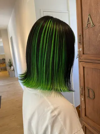 ショート カラー ブリーチ👩🦳/ ✂︎MANAMIのヘアスタイル