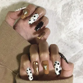 ネイル 𝐍𝐄𝐎 𝐉𝐔𝐑𝐈のネイルデザイン