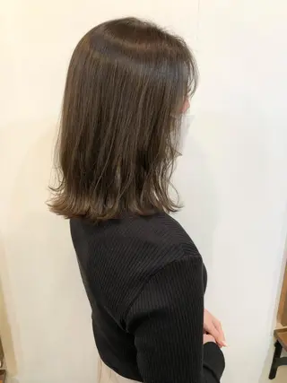 ミディアム 丸岡 美穂のヘアスタイル