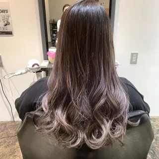ロング カラー UMEDA FIGAROのヘアスタイル