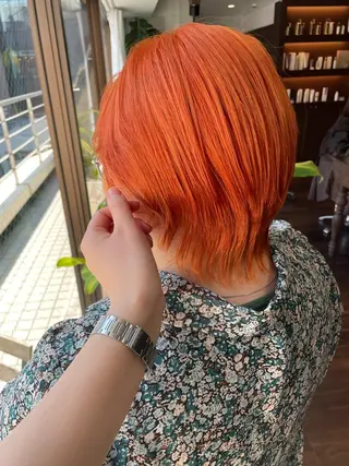 ショート カラー オカモト ミユウのヘアスタイル