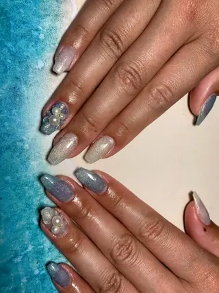 ミディアム ネイル ✴︎ Delightのネイルデザイン