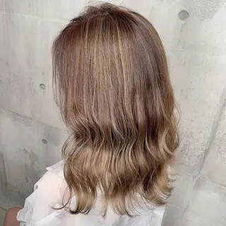 ロング カラー LUXBE LUCE ひなののヘアスタイル