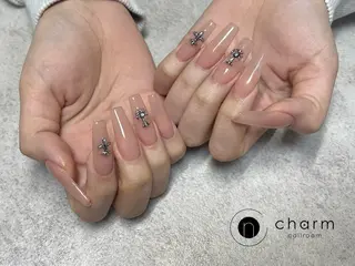 ネイル ネイルルーム チャームのネイルデザイン