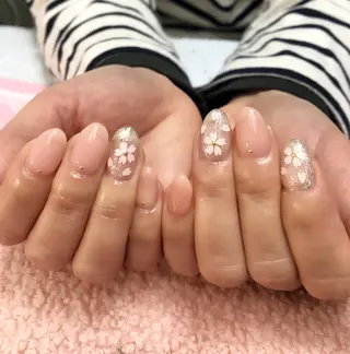 ネイル ＧＬAD グラットのネイルデザイン