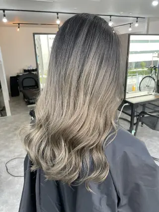 セミロング カラー ヘアアレンジ ネイル キッズ マツエク・マツパ メンズ カラー特化サロン Eir心斎橋のヘアスタイル