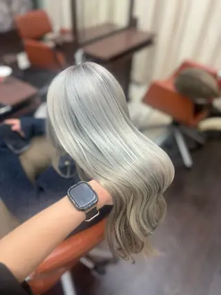 ロング カラー 垢抜け×韓国風/ ハイトーン/朝倉友香のヘアスタイル