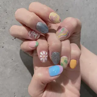 ネイル MIKU🌿 ネイル&まつげパーマのマツエク・マツパデザイン