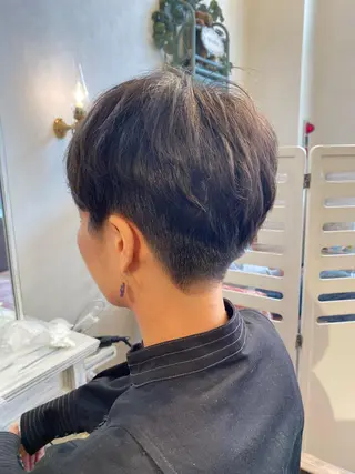 ショート 戸諸 由香里のヘアスタイル