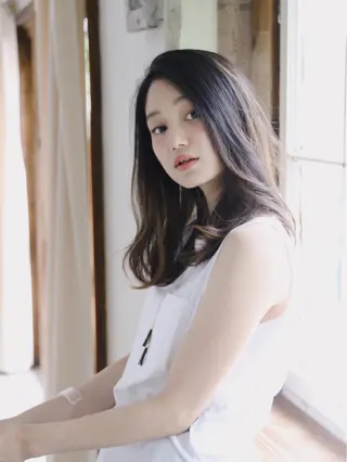 ロング アンブレラカラー💫 フェイスフレーミングのヘアスタイル