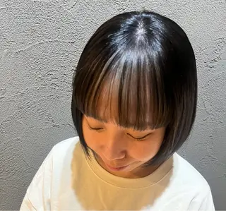 ミディアム カンノ ヒナのヘアスタイル