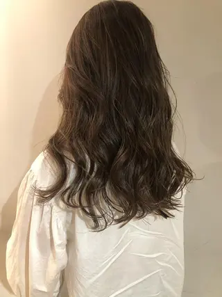 セミロング カラー 上品な大人レイヤー 🍀渋谷🍀濱口敬太のヘアスタイル