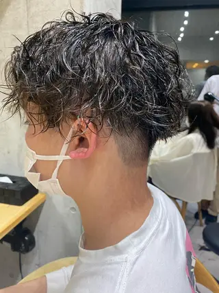 パーマ メンズ 似合う髪型が 分からない方へのヘアスタイル