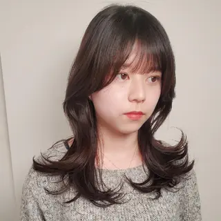 セミロング 韓国レイヤー suzuのヘアスタイル