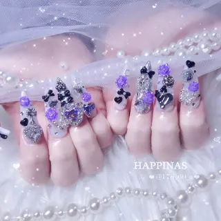ネイル HAPPINAS🎀  れん🖤痛ネイルのネイルデザイン