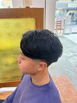 ミディアム パーマ メンズ TUM🔥フェード/ メンズパーマのヘアスタイル