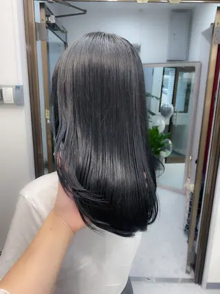 セミロング 稲川 弥生のヘアスタイル
