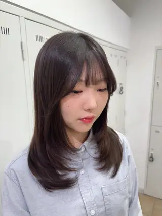 セミロング 長妻莉央/縮毛矯正 髪質改善カラーのヘアスタイル