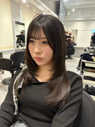 ロング カラー ヘアアレンジ 韓国透明感🇰🇷 SAKURAのヘアスタイル