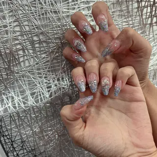 ネイル 鈴木 愛のネイルデザイン