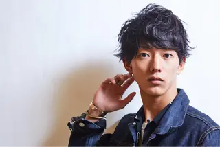 ショート メンズ 赤み消し韓国ヘア レイヤー縮毛🤍渡邉のヘアスタイル
