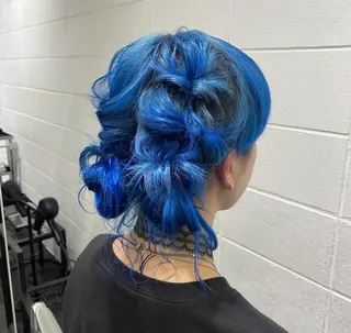 カラー サイレント美容師 アイリィのヘアスタイル