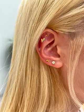 misch by urban所属・名駅🦢大人艶カラー 🪽カミヤアカネのヘアスタイル