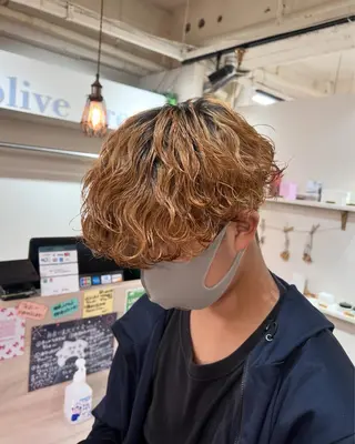 ミディアム パーマ メンズ メンズカットパーマ ✂️ JOYAのヘアスタイル