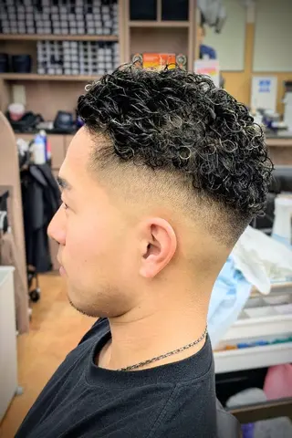 ショート パーマ 理容プラージュ燕三条 福井のヘアスタイル