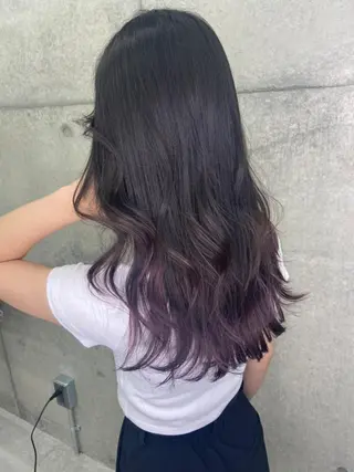 ロング カラー 岡留 愛美のヘアスタイル