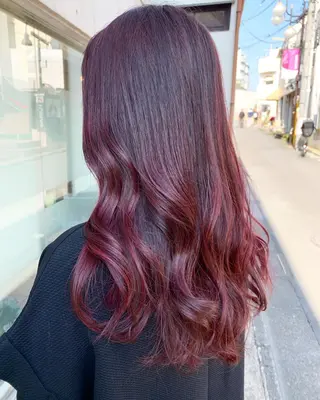 セミロング カラー 薄田 珠美のヘアスタイル