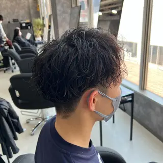 パーマ メンズ メンズパーマ特化 荻田知也のヘアスタイル