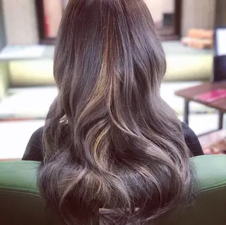 ロング カラー 樋口 まさみのヘアスタイル