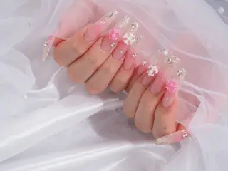 ロング 魚谷 日菜のネイルデザイン