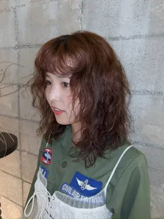 カラー Yaya ヤヤ / HACO+のヘアスタイル