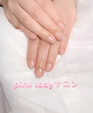 ネイル pink ladyサロン所属・べ にのネイルデザイン