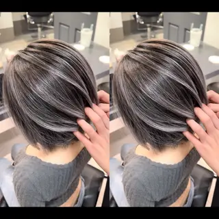 ショート バレイヤージュ ボブ🌈ナツヤのヘアスタイル