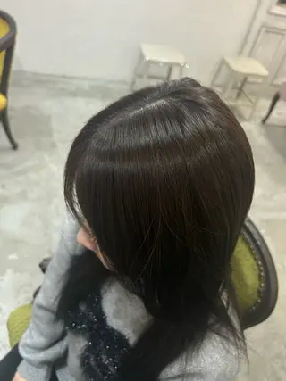 カラー 濵﨑 理奈のヘアスタイル