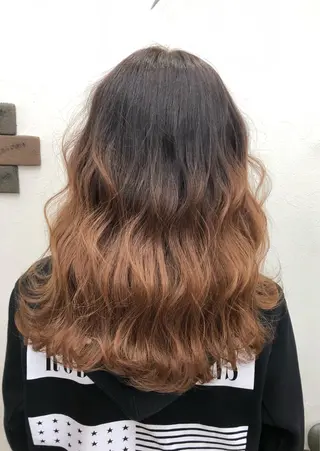 セミロング カラー MAKO ❤️🔥NEXTのヘアスタイル