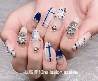 ネイル R inのネイルデザイン