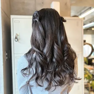 セミロング ヘアアレンジ 透明感カラー/赤み消 しカラー/もものヘアスタイル